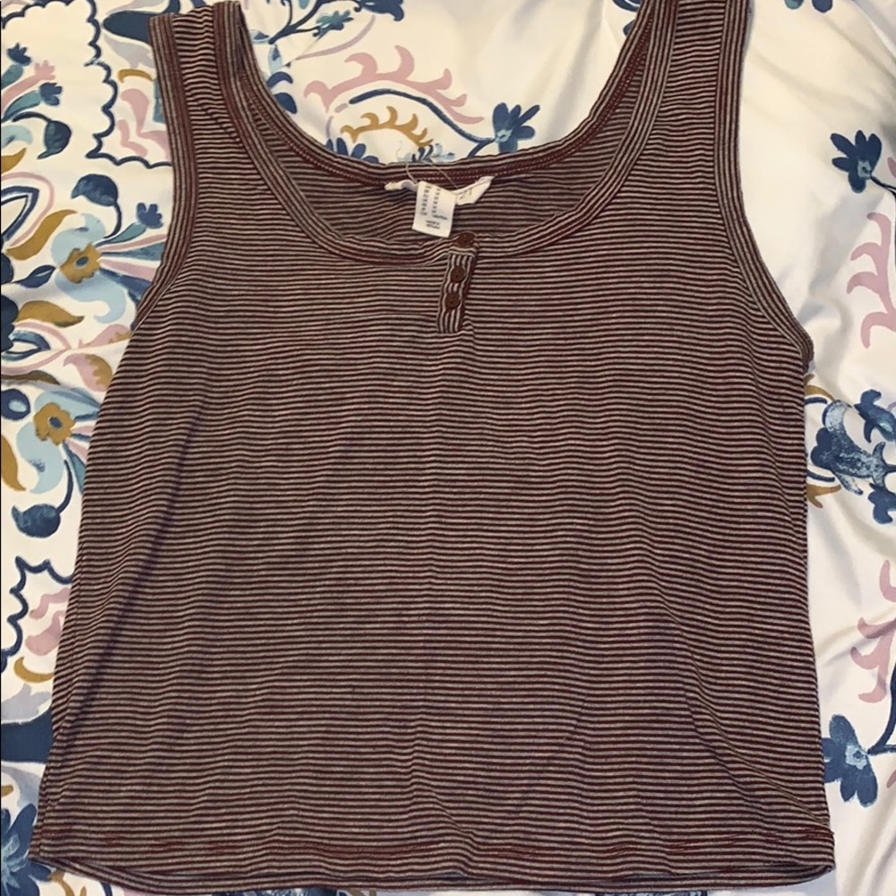 Crop top